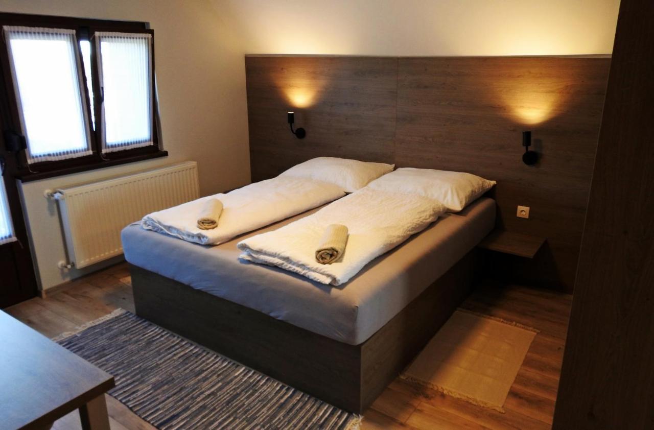 Kukorica Csarda Apartman 2 Balatonujlak Esterno foto