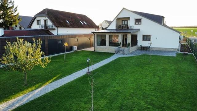 Kukorica Csarda Apartman 2 Balatonujlak Esterno foto